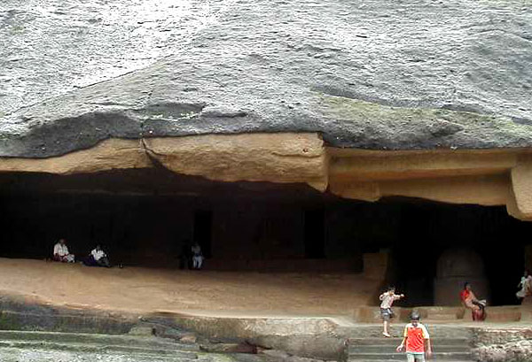 ajanta caves mumbai