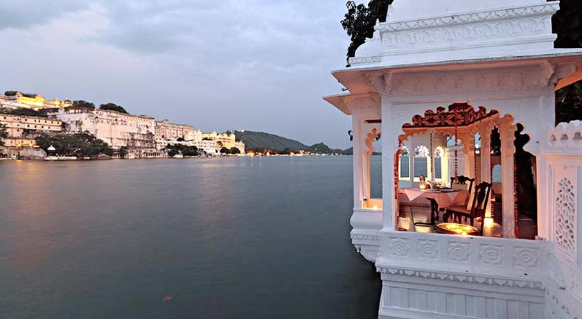 Amet-Ki-Haveli-lake