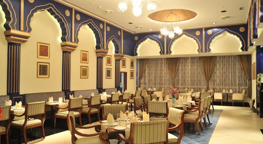 Dining4 Country Inn And Suites By Carlson Mysore