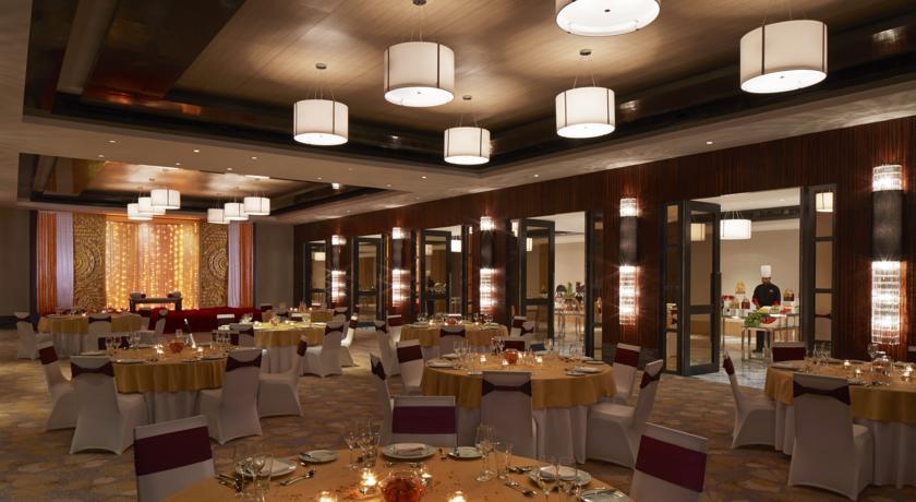 Dining2 in Courtyard By Marriott Bilaspur