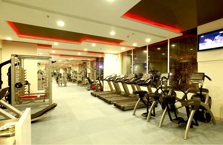 Gym in Hotel Express Inn