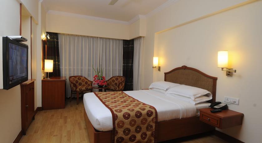 Suites in Fariyas Hotel, Mumbai