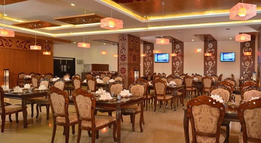 Dining3 in Fortune Select Grand Ridge Tirupati