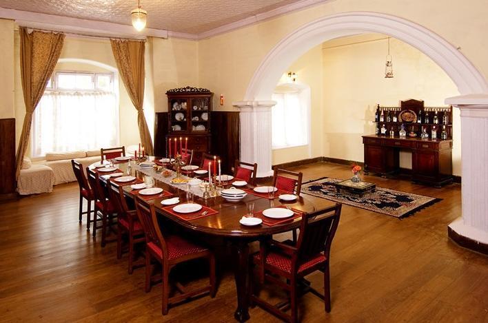 Dining in Glyngarth Villa Hotel Ooty