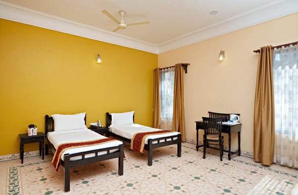 Suite Room in Hotel Alwar Bagh