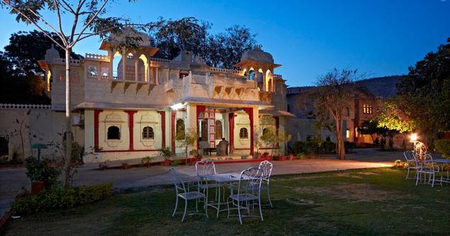 Hotel Alwar Bagh2