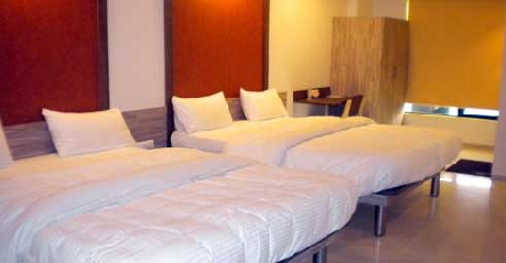 Deluxe in Hotel Budget Inn Palm Regency Vapi