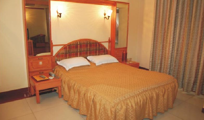 Deluxe Rooms in Hotel Chinar