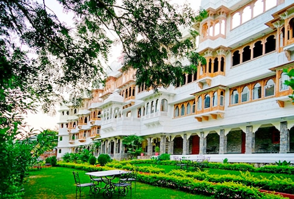 kanj-haveli-resort-kumbhalgarh-front