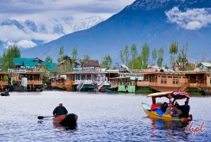 Shikara Ride Srinagar