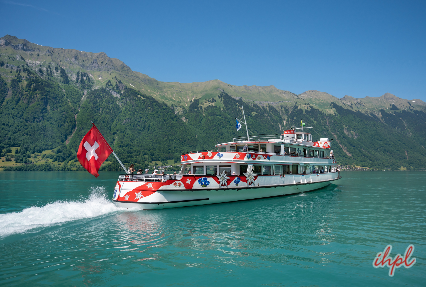 cruise around the Brienz Lake