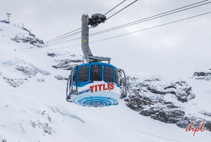 revolving cable car mt titlis