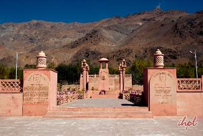 Across Kashmir to Ladakh