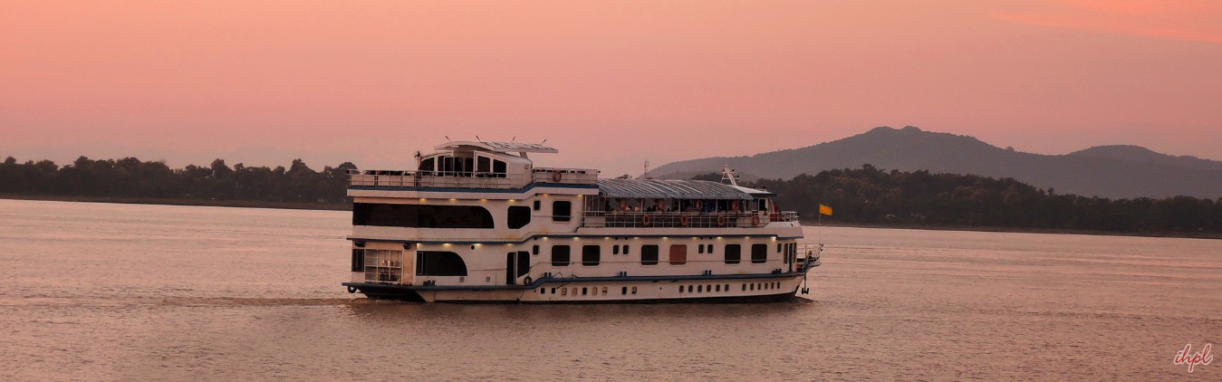 m.v. mahabaahu brahmaputra river cruise aboard assam