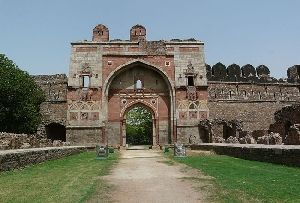 Lal Darwaza Masjid