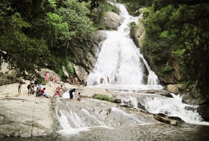 Kovai Kutralam Falls,Coimbatore- Kovai Kutralam Waterfalls