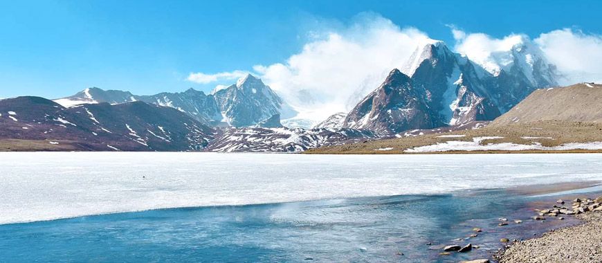 Gurudongmar-Lake-in-Sikkim